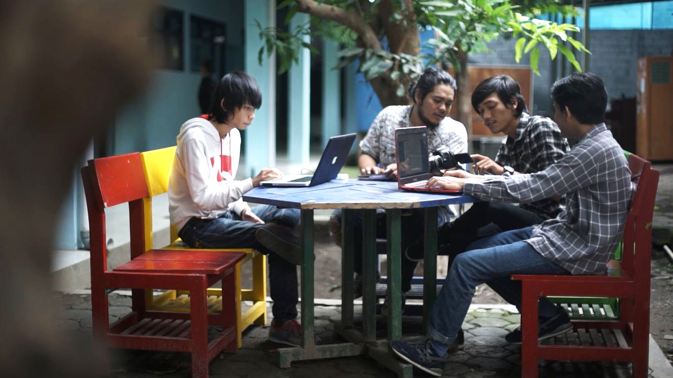 D3 BROADCASTING R-TV & FILM